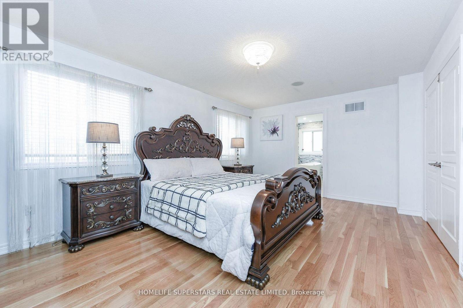 27 Dovehaven Crescent, Brampton, Ontario  L6P 2N8 - Photo 21 - W12752732