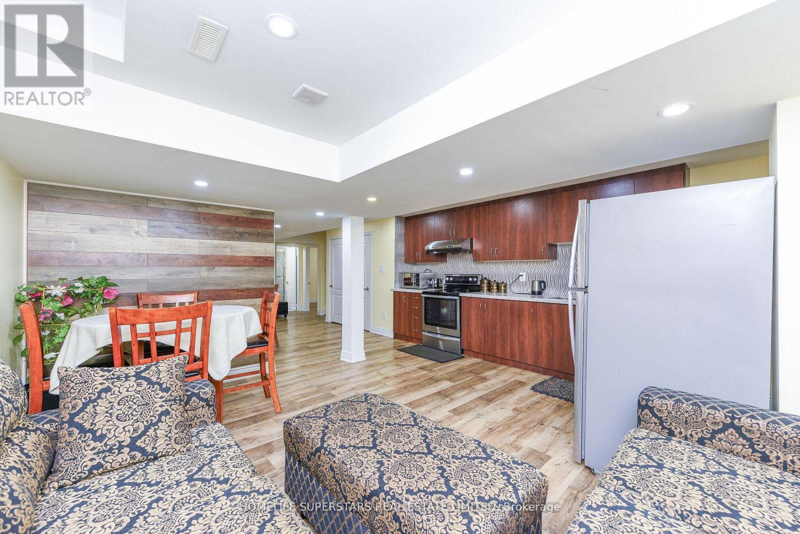 27 Dovehaven Crescent, Brampton, Ontario  L6P 2N8 - Photo 37 - W12752732