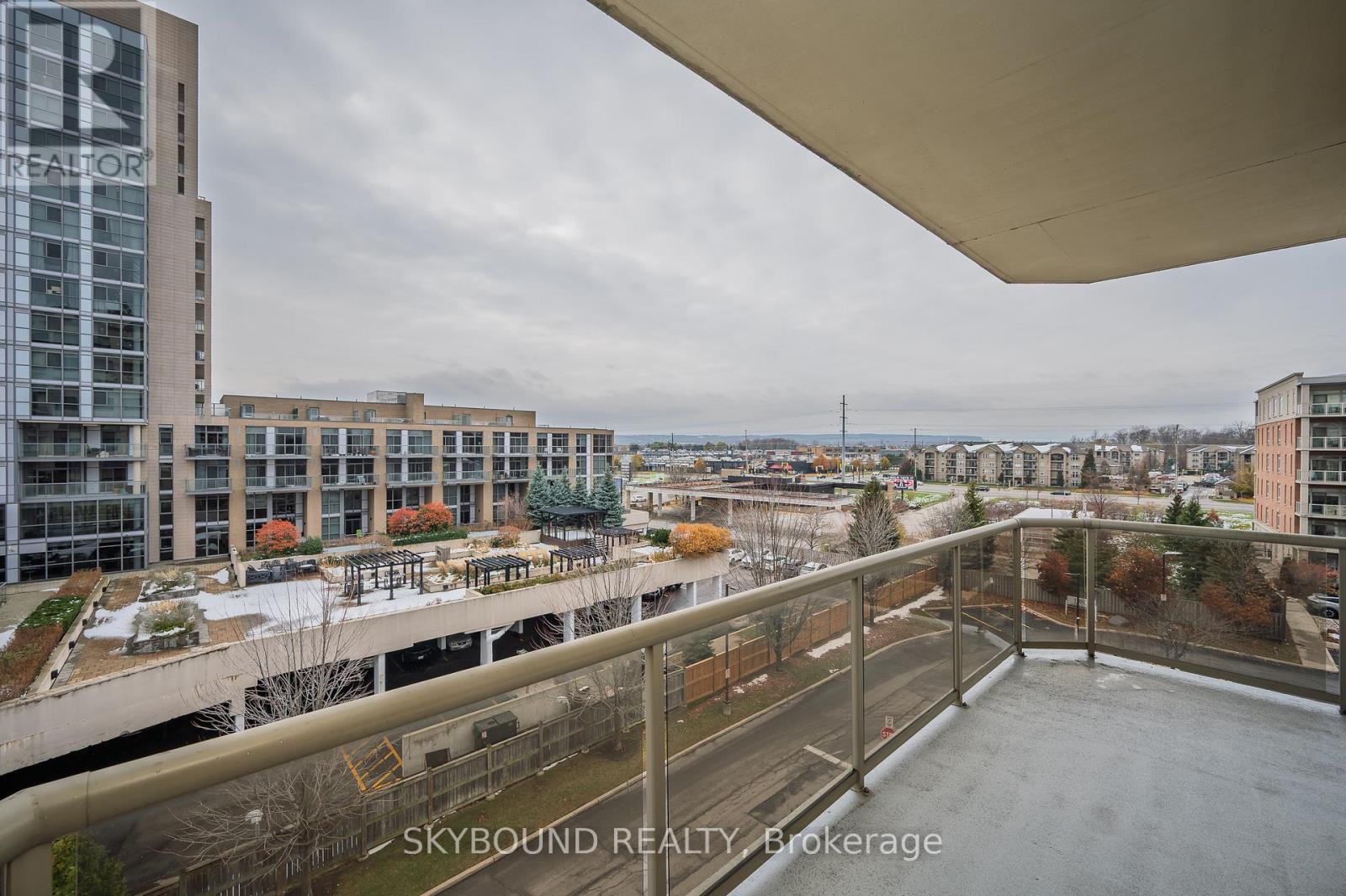 505 - 1998 Ironstone Drive, Burlington, Ontario  L7L 7P7 - Photo 17 - W12752756