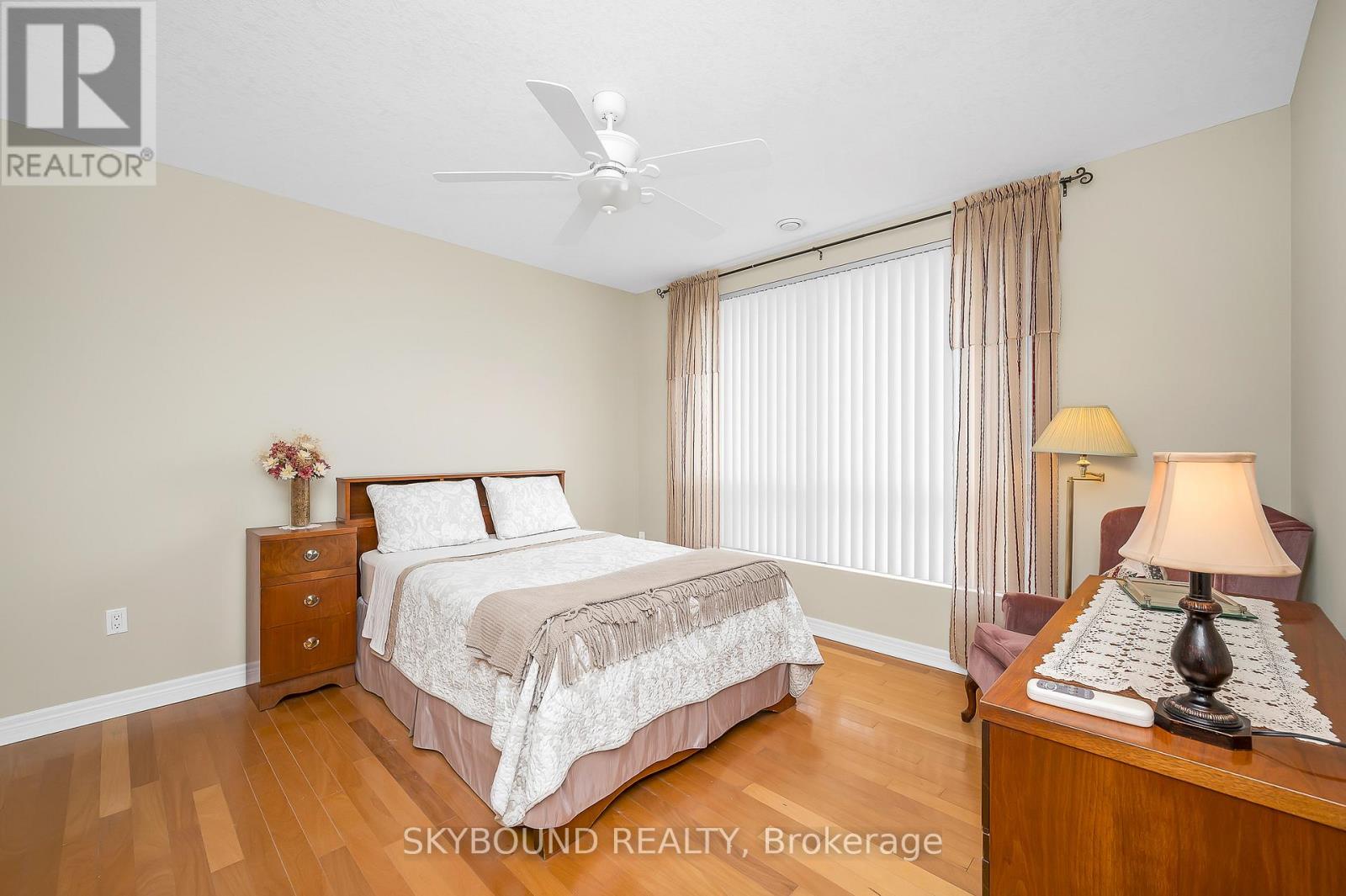 505 - 1998 Ironstone Drive, Burlington, Ontario  L7L 7P7 - Photo 23 - W12752756