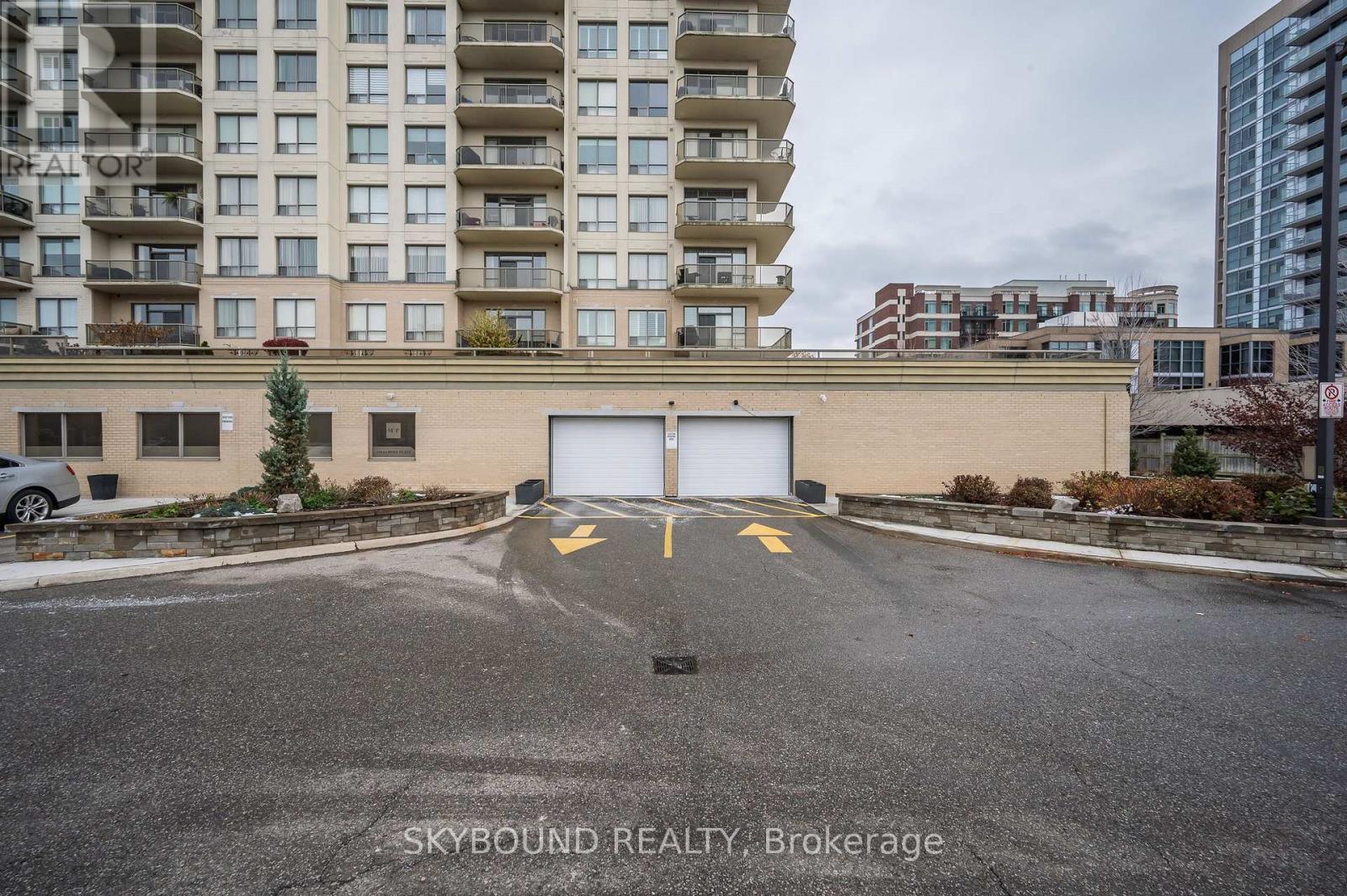 505 - 1998 Ironstone Drive, Burlington, Ontario  L7L 7P7 - Photo 39 - W12752756