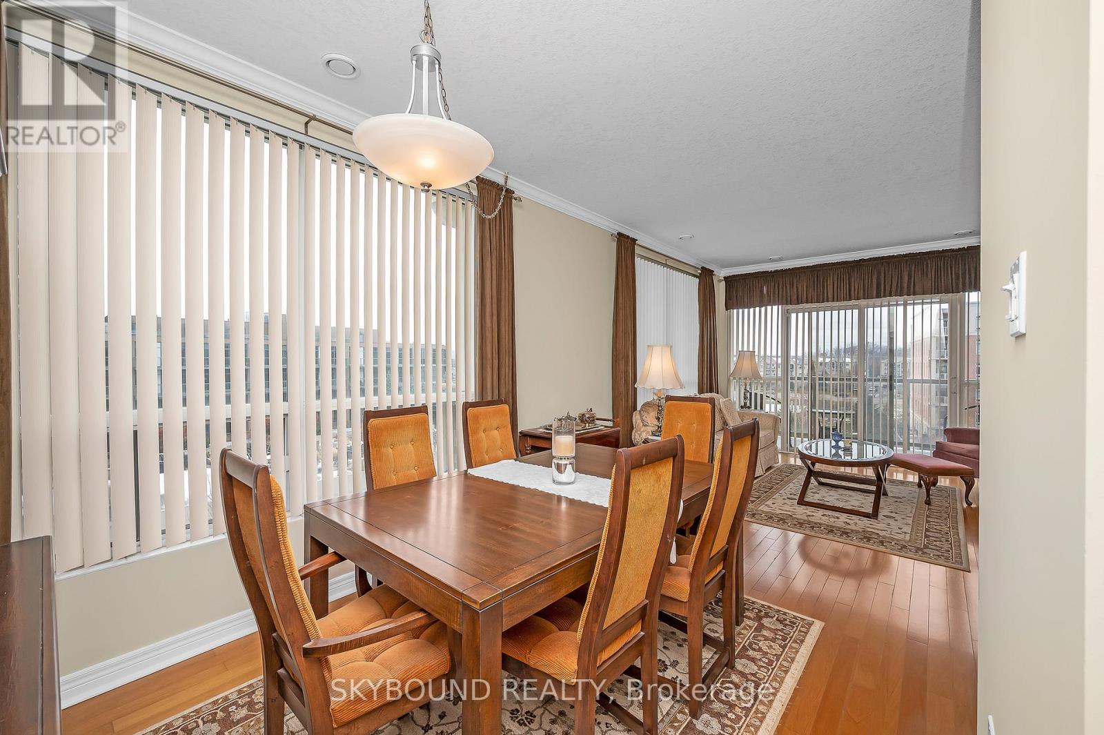 505 - 1998 Ironstone Drive, Burlington, Ontario  L7L 7P7 - Photo 8 - W12752756