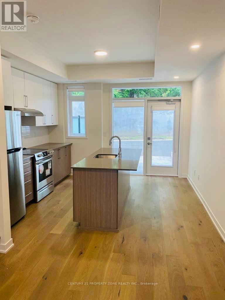 102 - 110 Canon Jackson Drive, Toronto, Ontario  M6M 0C1 - Photo 3 - W12752764