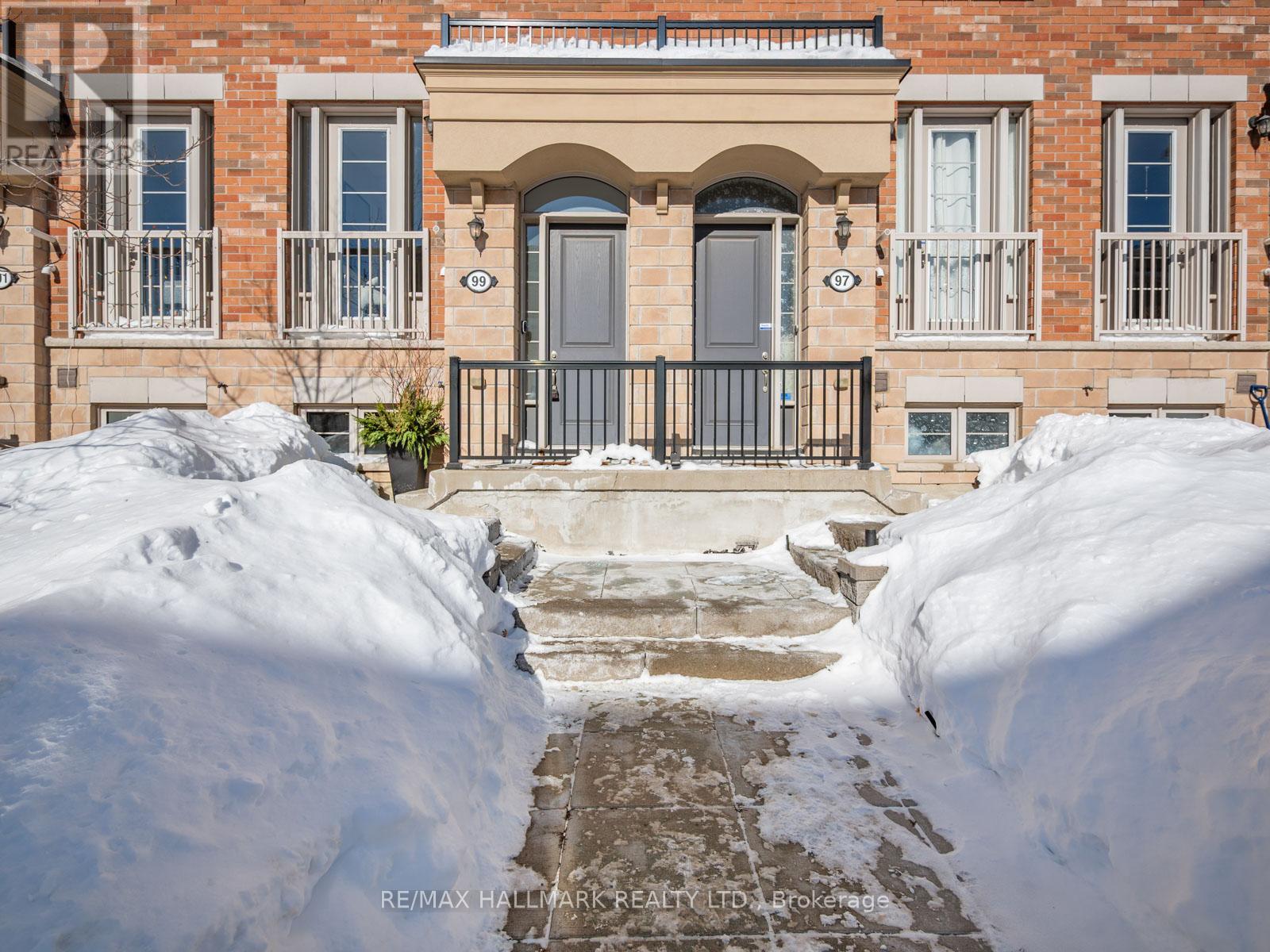 99 Edward Horton Crescent, Toronto, Ontario  M8Z 0E6 - Photo 2 - W12752792