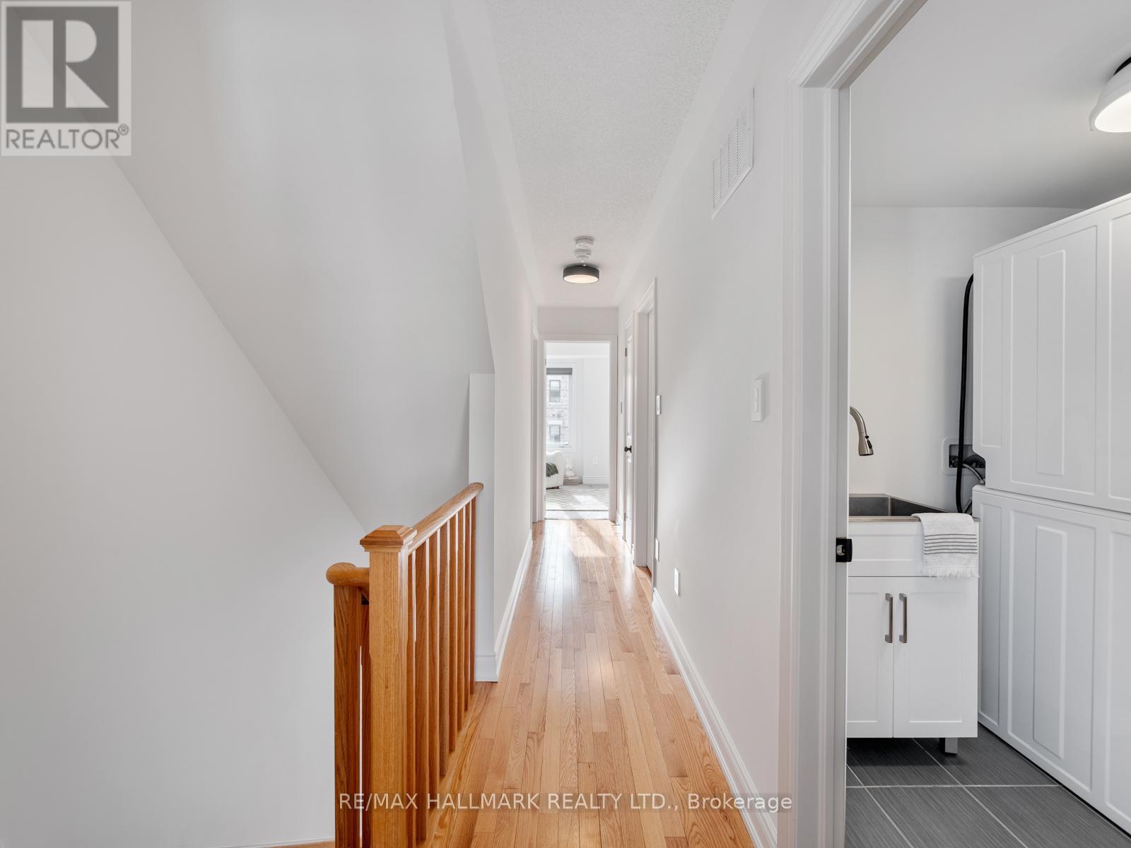 99 Edward Horton Crescent, Toronto, Ontario  M8Z 0E6 - Photo 20 - W12752792