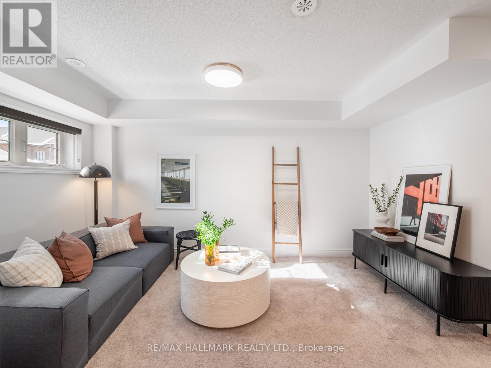 99 Edward Horton Crescent, Toronto, Ontario  M8Z 0E6 - Photo 42 - W12752792