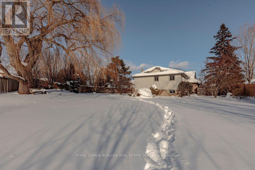 2162 Pauline Court, Burlington, Ontario  L7P 3L8 - Photo 22 - W12752798