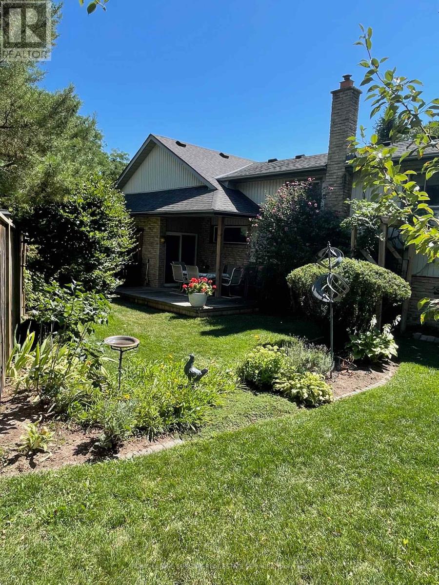 2162 Pauline Court, Burlington, Ontario  L7P 3L8 - Photo 31 - W12752798