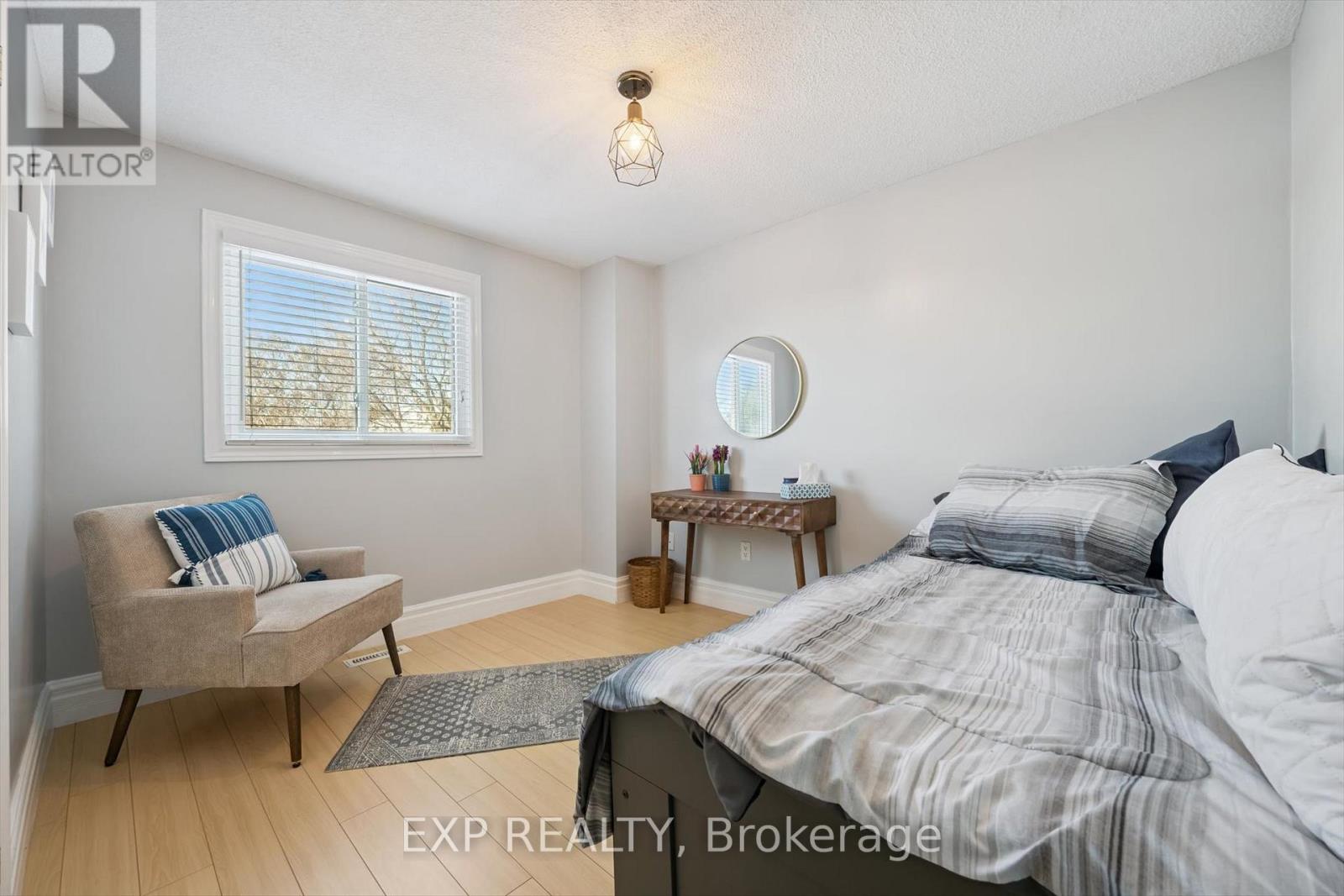 544 Roseheath Drive, Milton, Ontario  L9T 4V6 - Photo 13 - W12752808