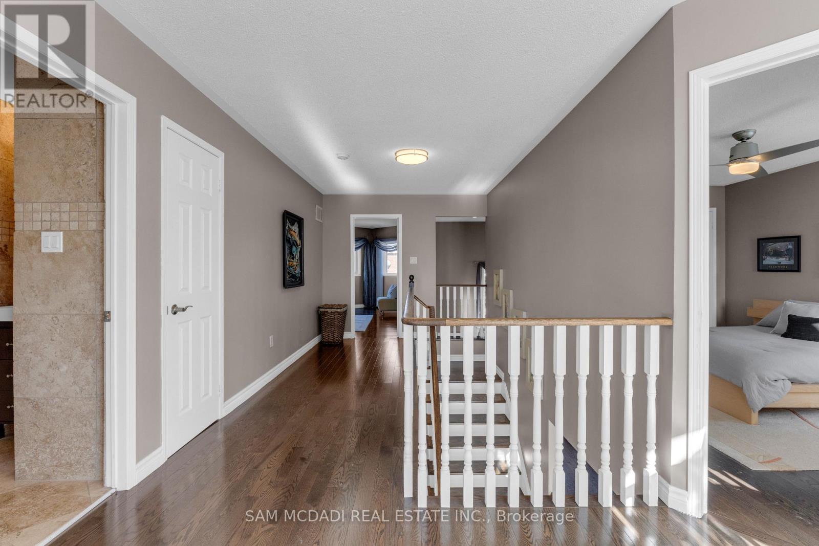 17 Robinson Road, Halton Hills, Ontario  L7G 6G5 - Photo 20 - W12752852