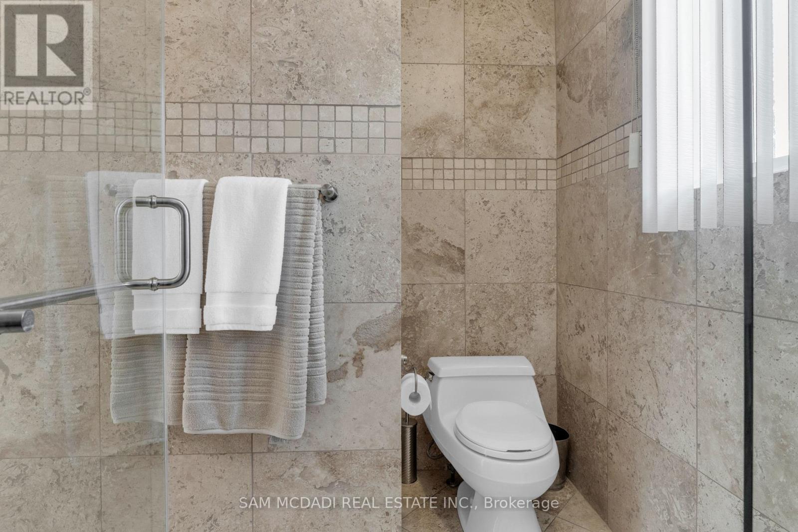 17 Robinson Road, Halton Hills, Ontario  L7G 6G5 - Photo 23 - W12752852