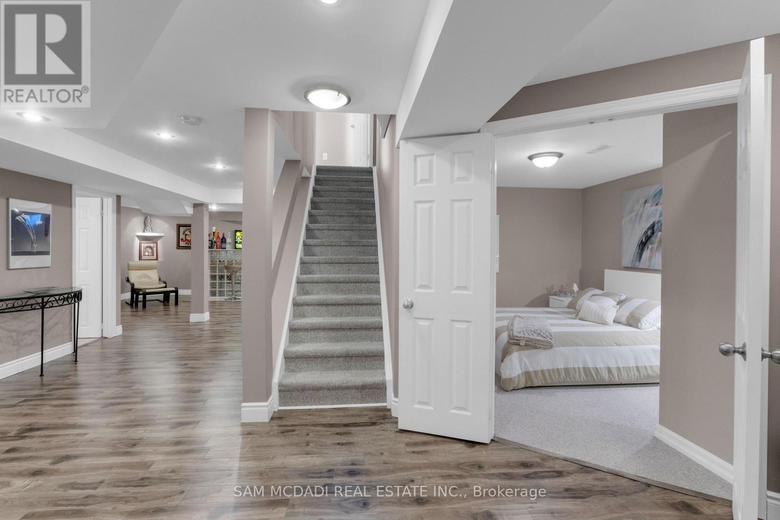 17 Robinson Road, Halton Hills, Ontario  L7G 6G5 - Photo 29 - W12752852