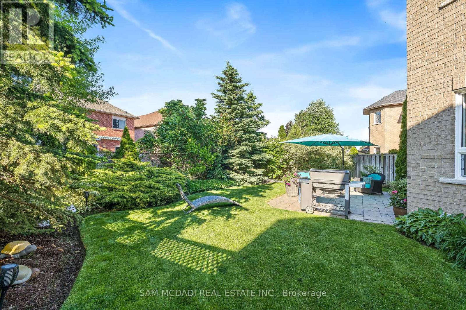 17 Robinson Road, Halton Hills, Ontario  L7G 6G5 - Photo 37 - W12752852