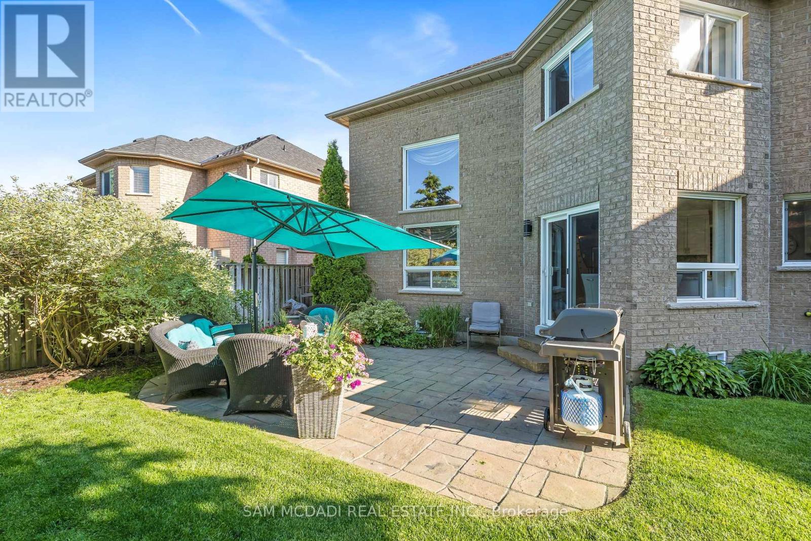 17 Robinson Road, Halton Hills, Ontario  L7G 6G5 - Photo 38 - W12752852