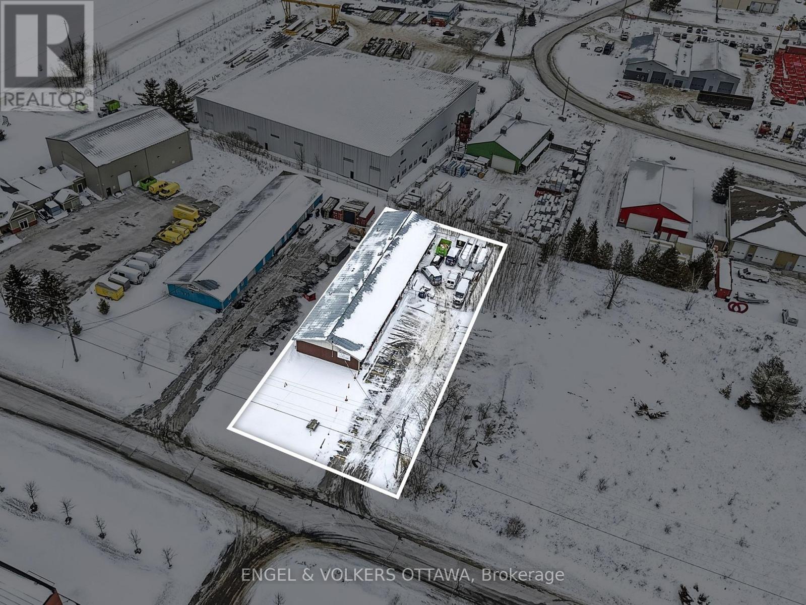 162 Wescar Lane, Ottawa, Ontario  K0A 1L0 - Photo 3 - X12752868