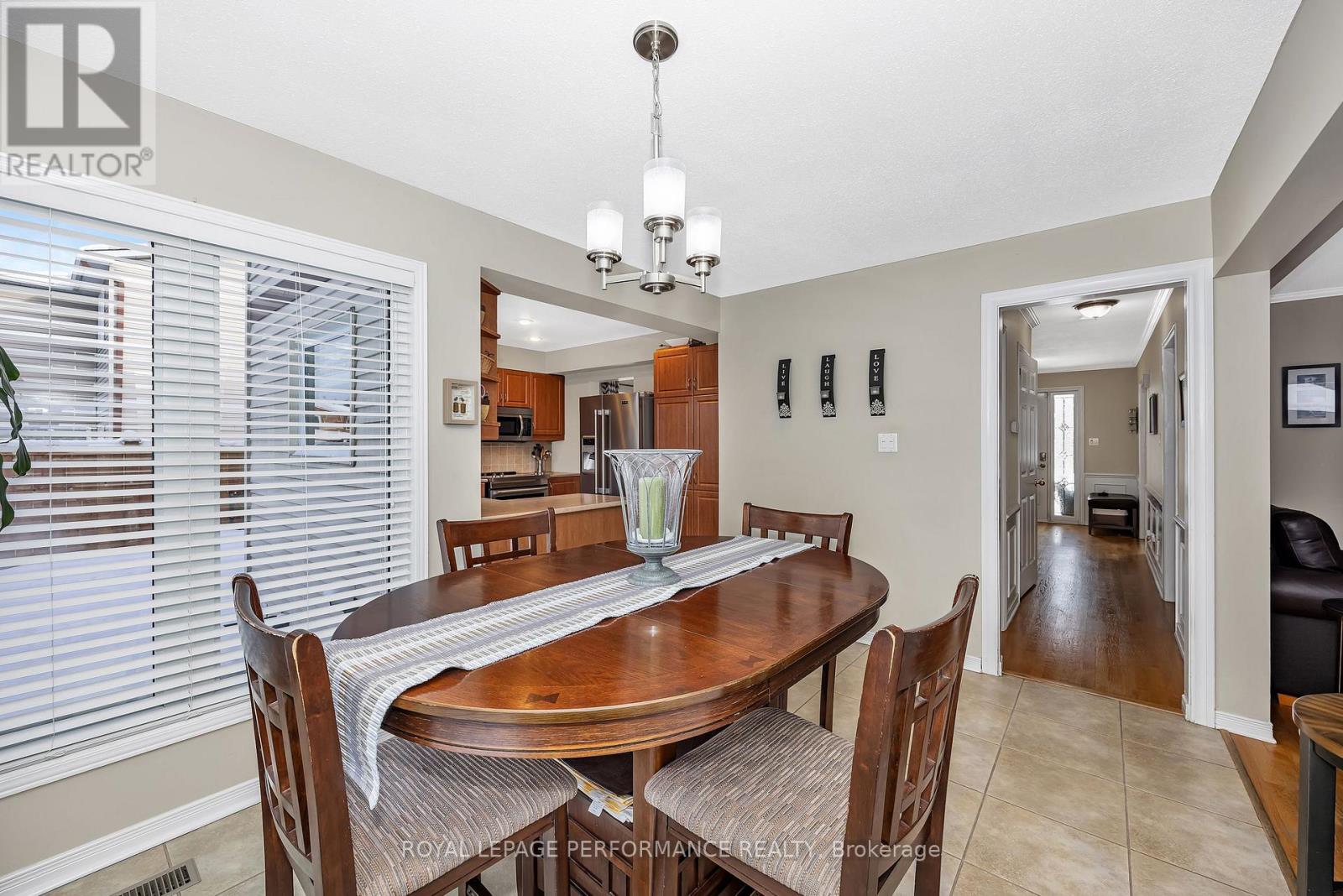 1391 Mountainside Crescent E, Ottawa, Ontario  K1E 3H6 - Photo 14 - X12753048