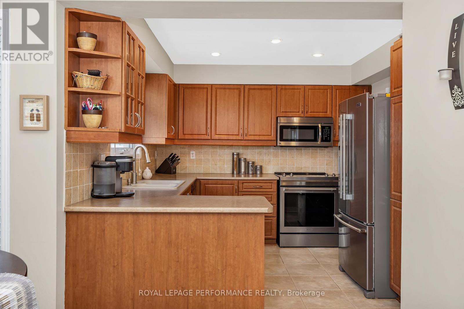 1391 Mountainside Crescent E, Ottawa, Ontario  K1E 3H6 - Photo 15 - X12753048