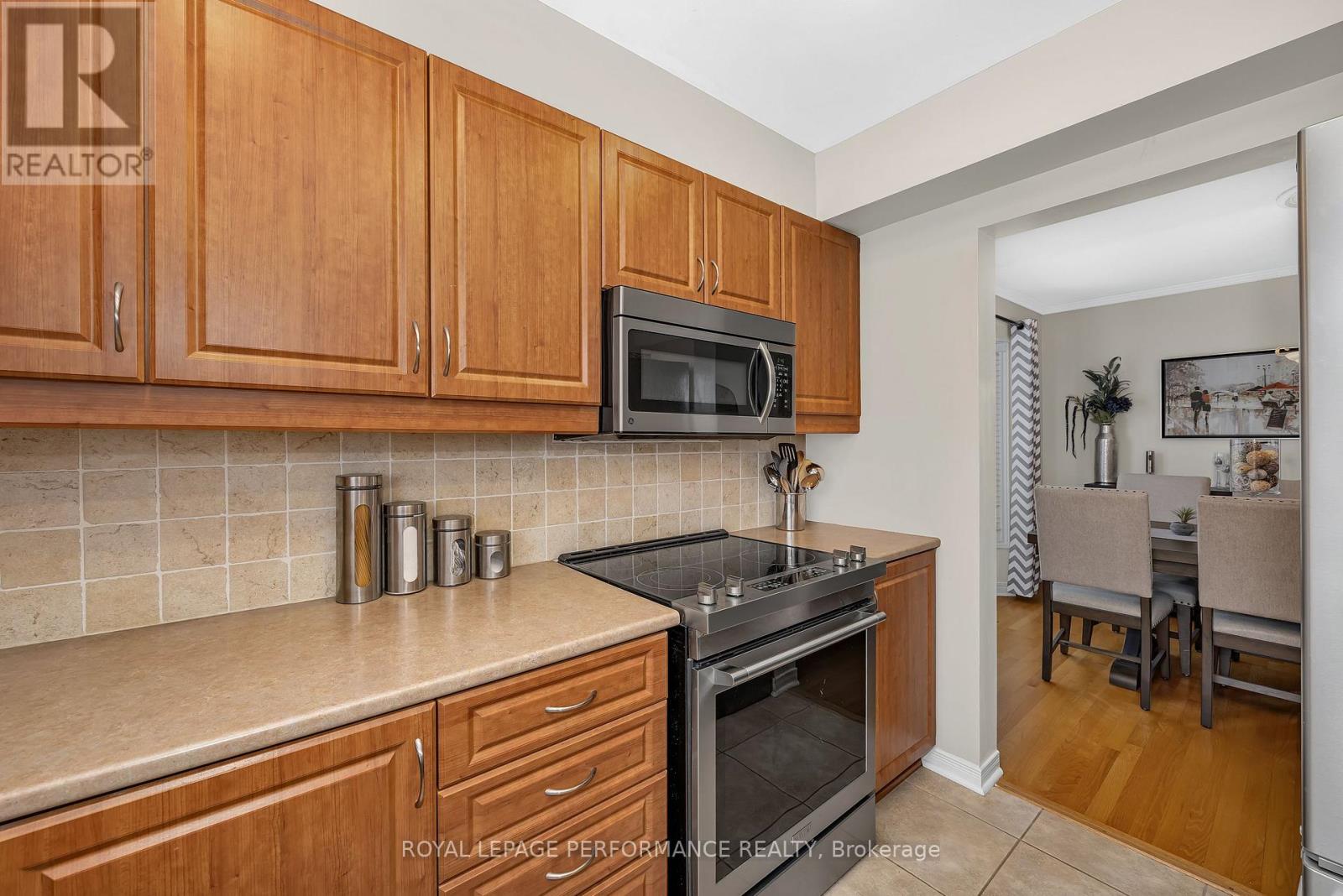 1391 Mountainside Crescent E, Ottawa, Ontario  K1E 3H6 - Photo 16 - X12753048