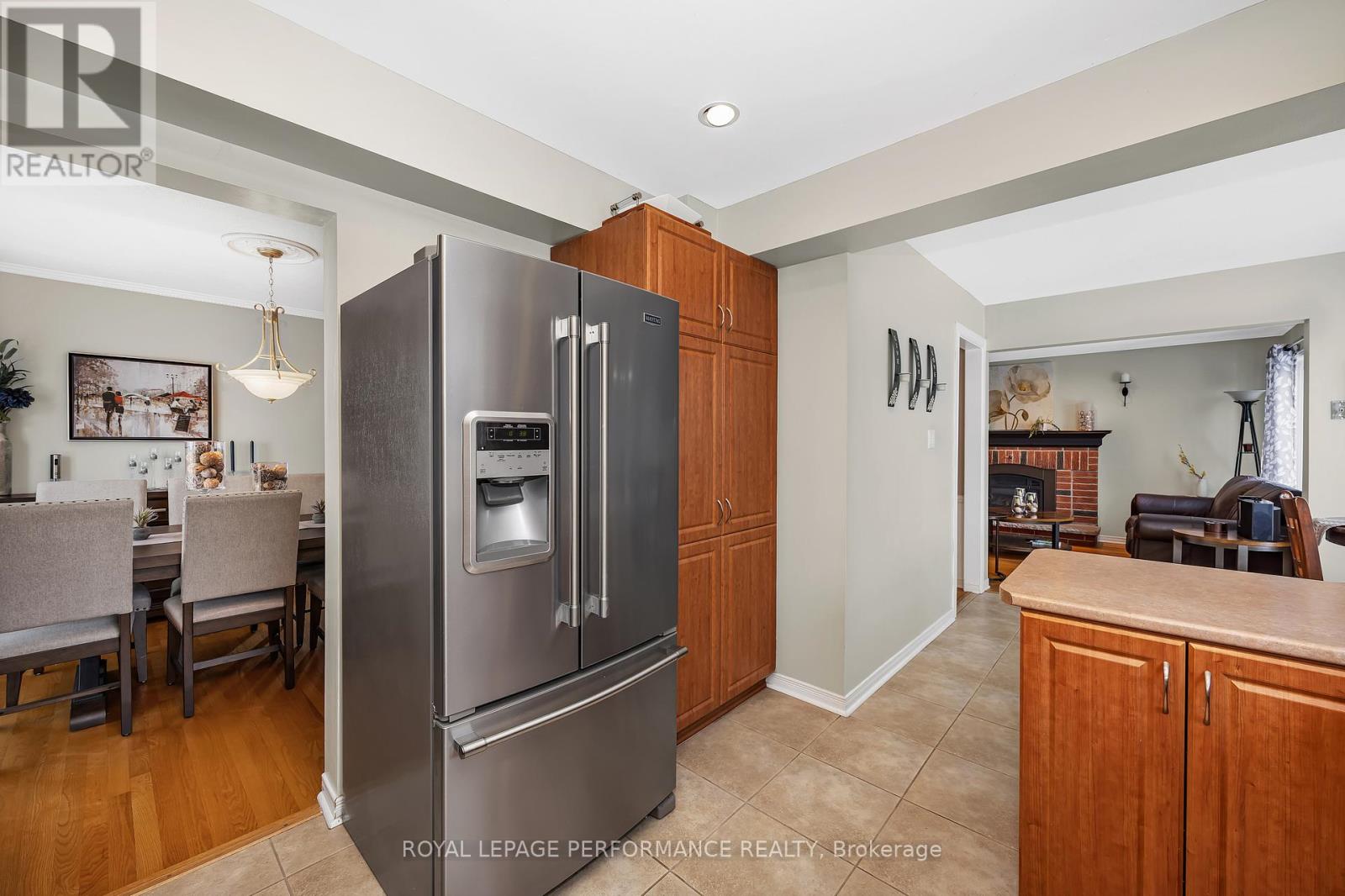 1391 Mountainside Crescent E, Ottawa, Ontario  K1E 3H6 - Photo 17 - X12753048