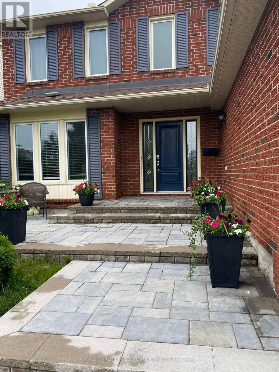 1391 Mountainside Crescent E, Ottawa, Ontario  K1E 3H6 - Photo 2 - X12753048