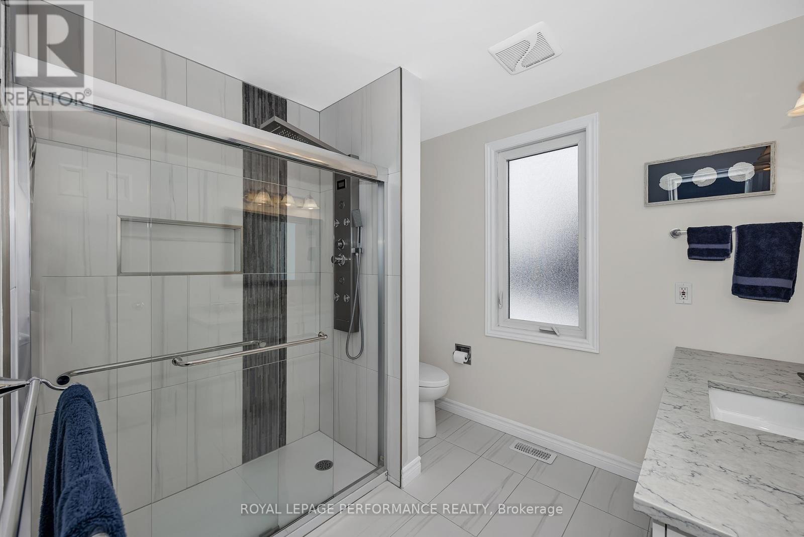 1391 Mountainside Crescent E, Ottawa, Ontario  K1E 3H6 - Photo 34 - X12753048