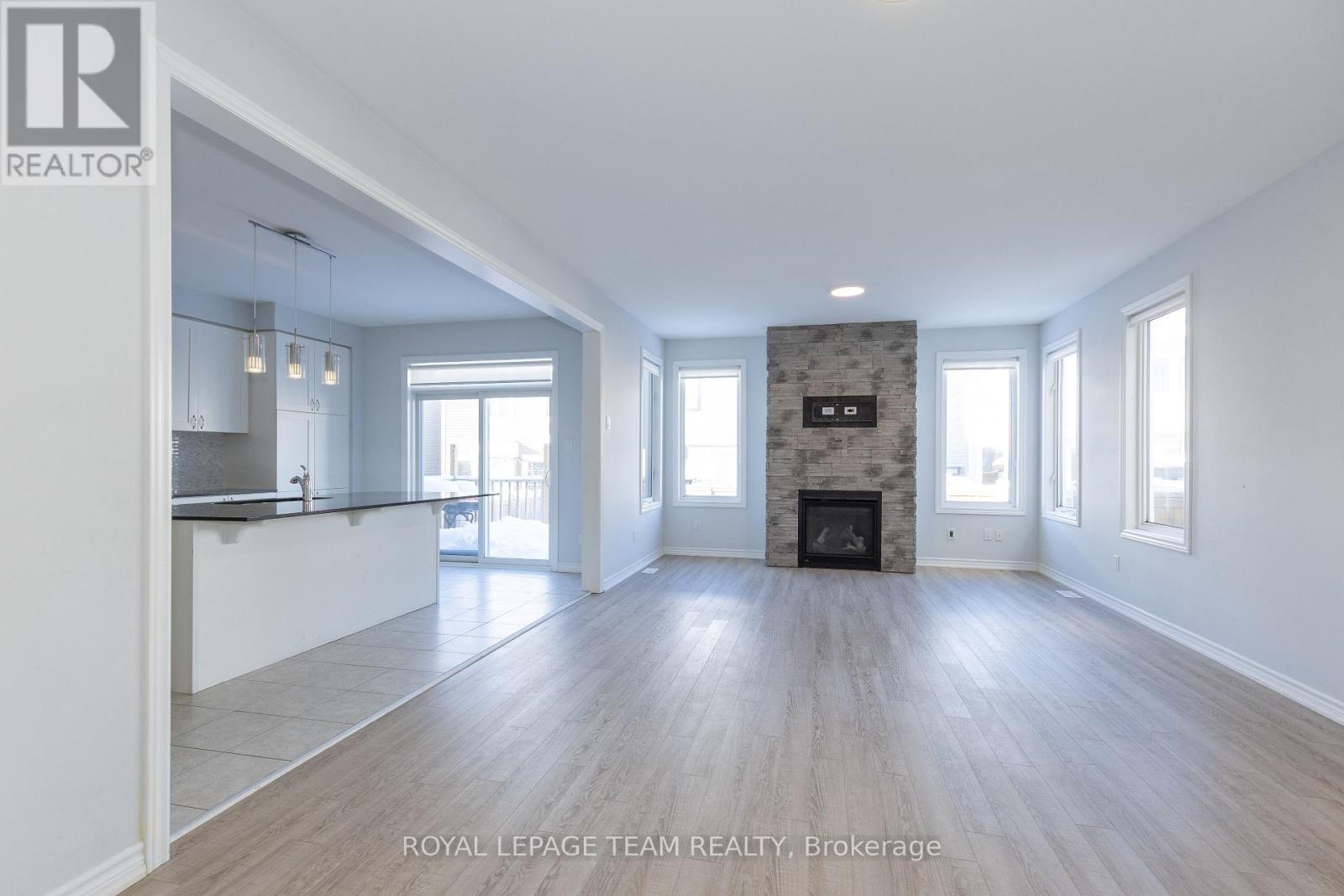 937 Shimmerton Circle, Ottawa, Ontario  K2R 1G9 - Photo 7 - X12753084