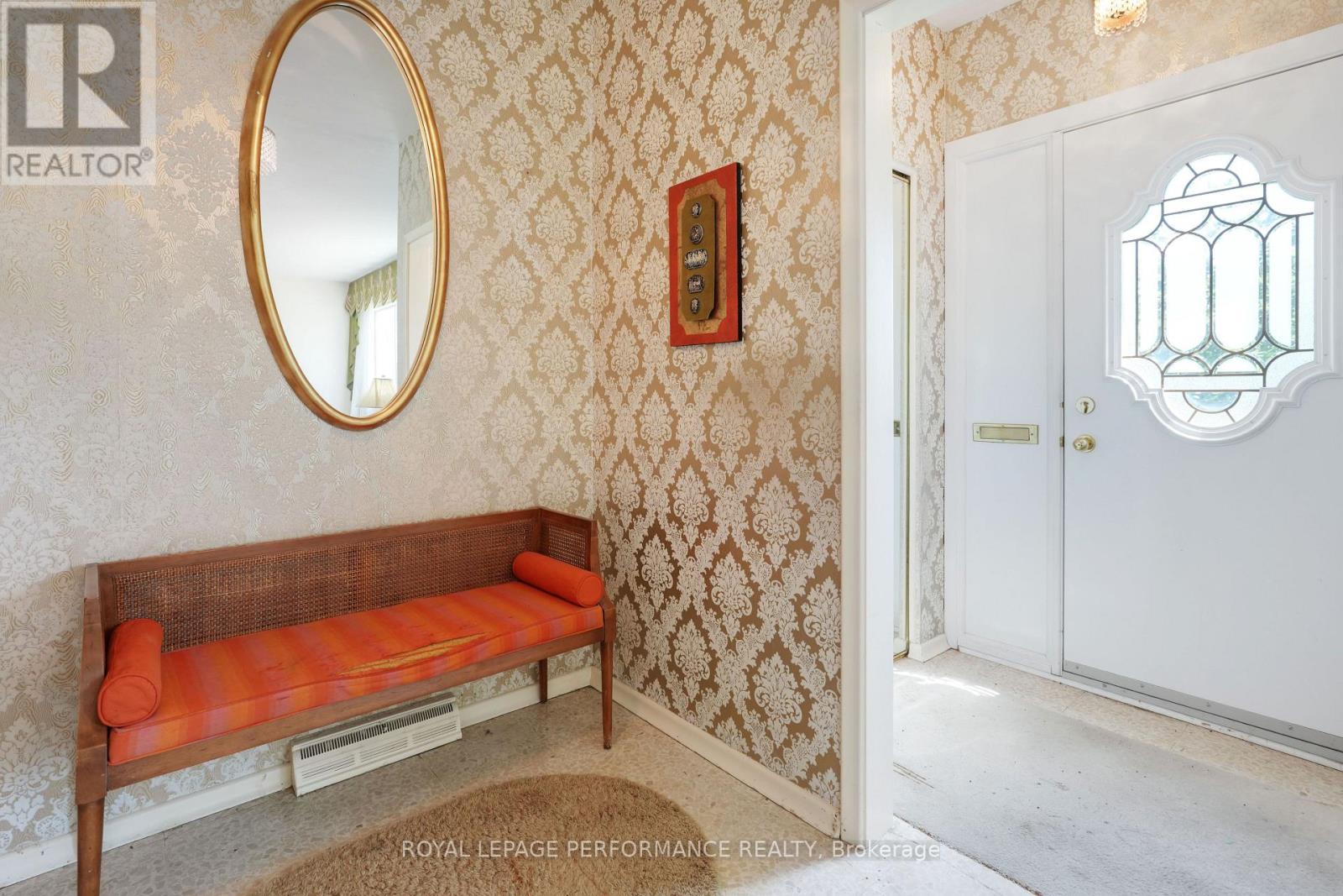 2194 Haig Drive, Ottawa, Ontario  K1G 2L2 - Photo 3 - X12753184