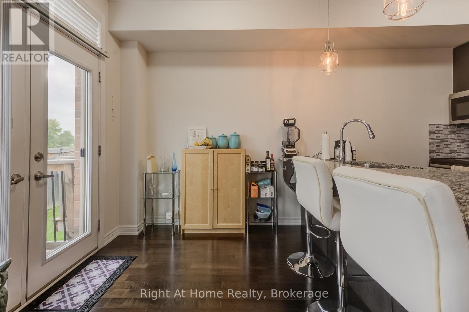 2364 Natasha Circle Circle, Oakville, Ontario  L6M 1P2 - Photo 12 - W12752876