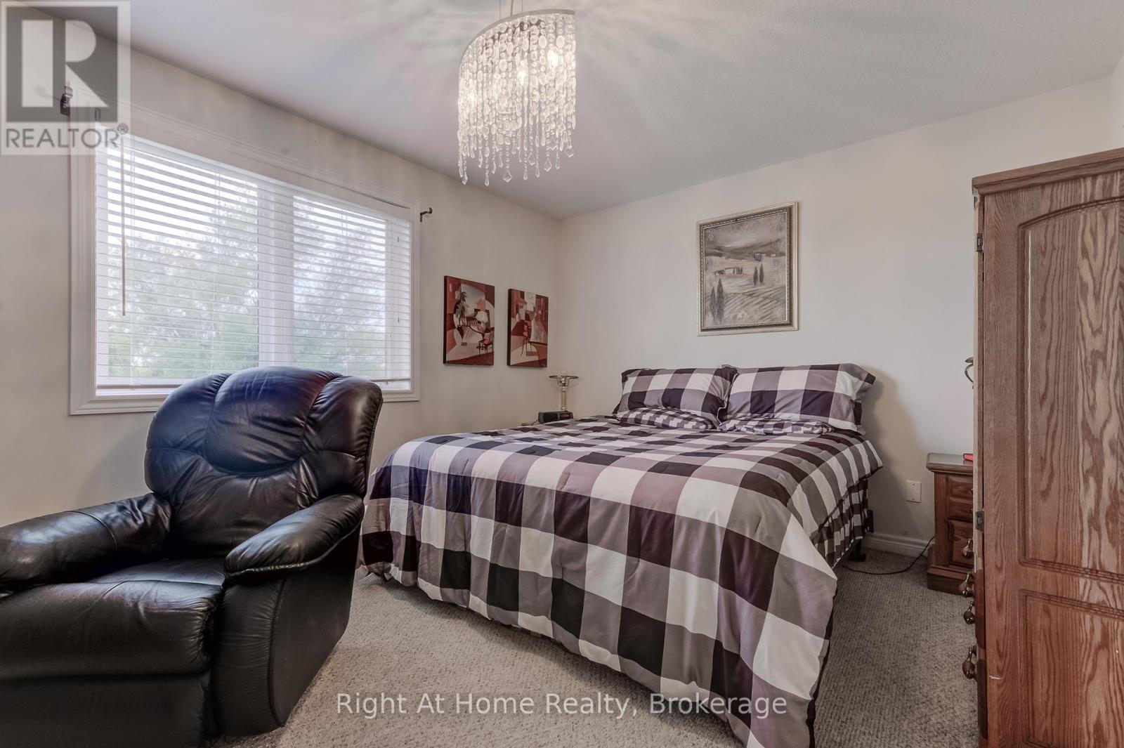 2364 Natasha Circle Circle, Oakville, Ontario  L6M 1P2 - Photo 20 - W12752876