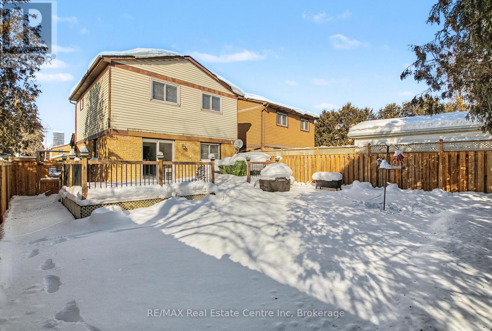 912 Laurier Avenue, Milton, Ontario  L9T 4H6 - Photo 32 - W12753096