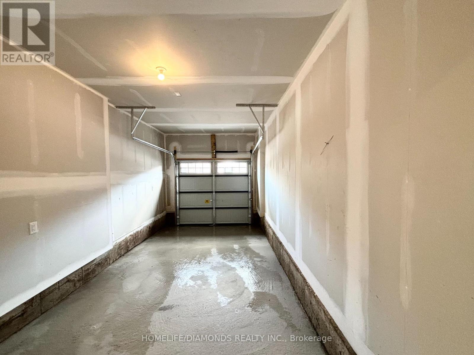 132 Port Crescent, Welland, Ontario  L3B 0N2 - Photo 11 - X12752796