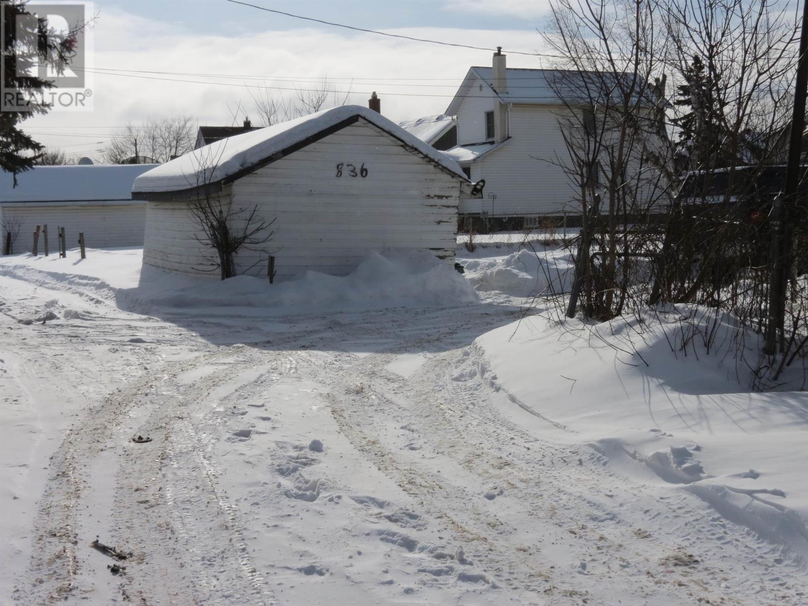 836 Simpson St, Thunder Bay, Ontario  P7C 3K4 - Photo 49 - TB2600153