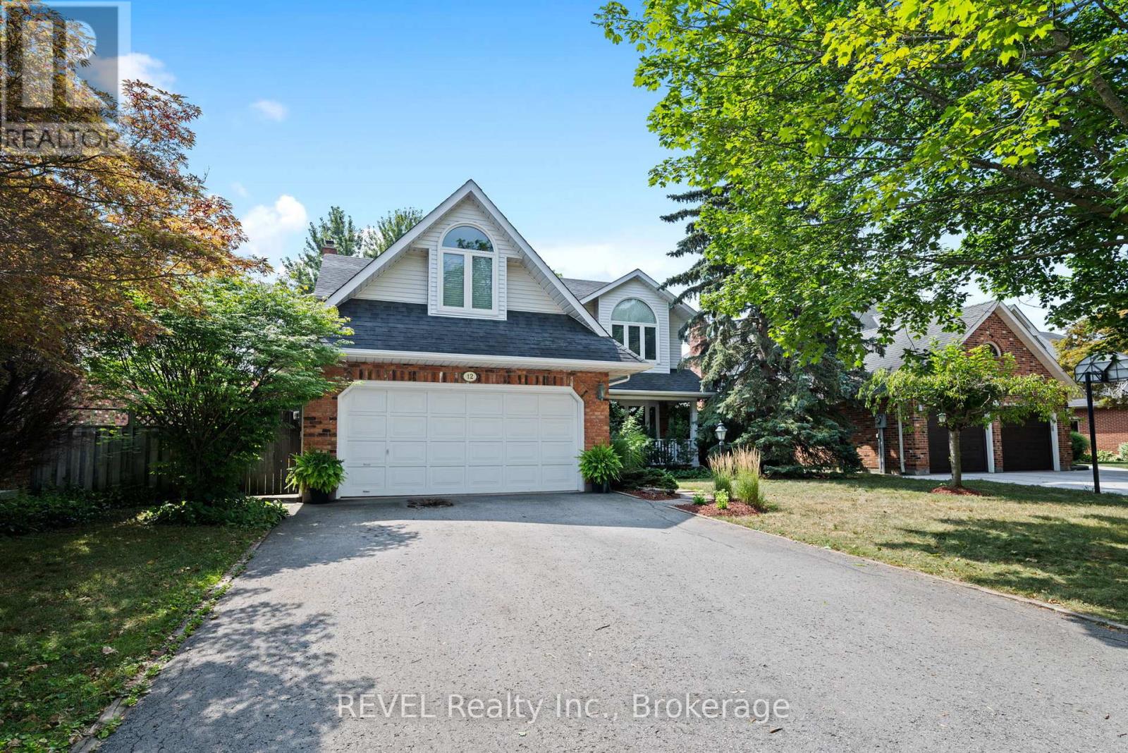 12 Arbour Glen Drive, St. Catharines (Grapeview), Ontario L2W 1B1 - Photo 1 - X12753142