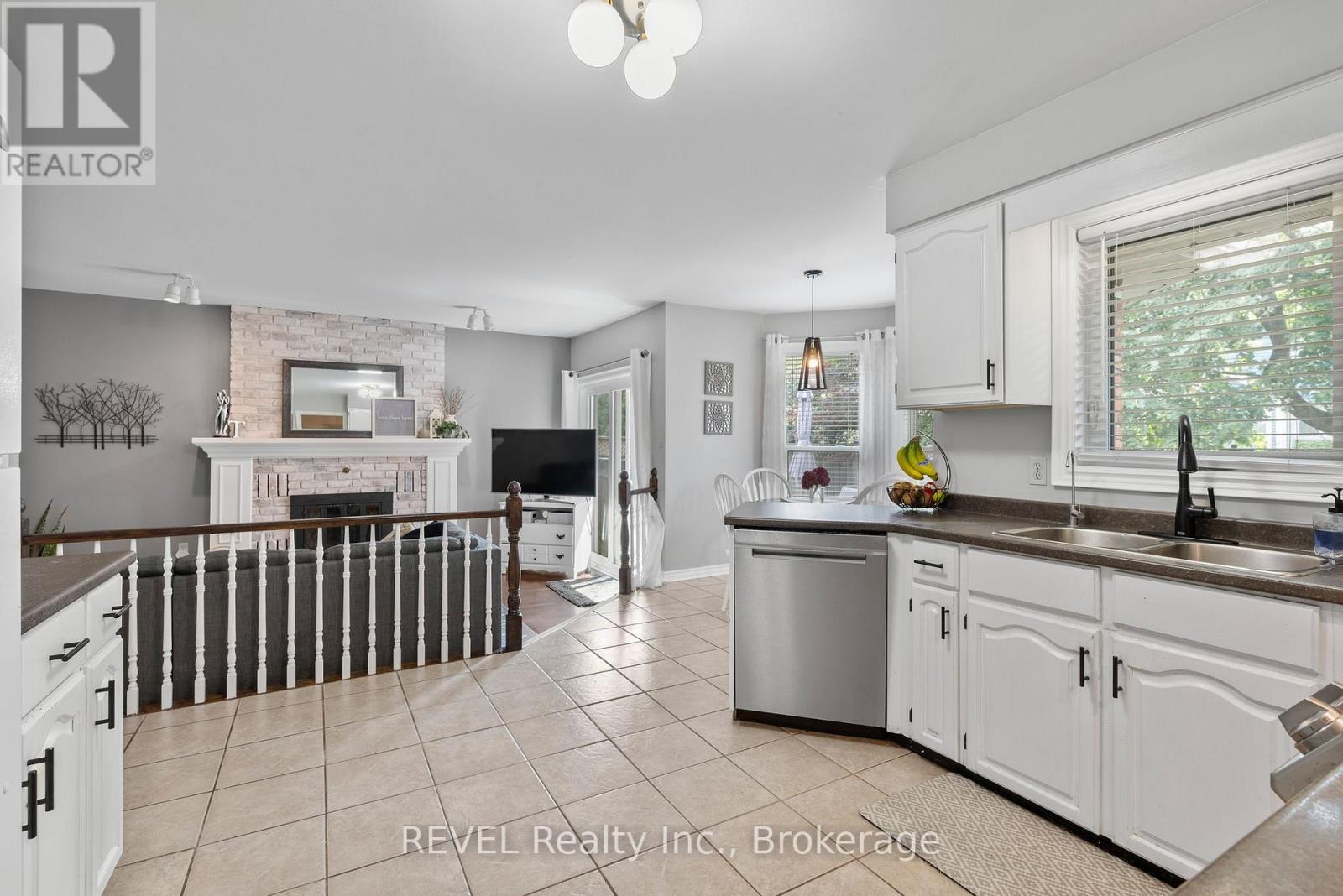 12 Arbour Glen Drive, St. Catharines (Grapeview), Ontario L2W 1B1 - Photo 12 - X12753142