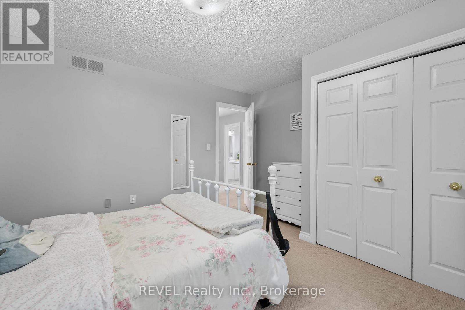 12 Arbour Glen Drive, St. Catharines (Grapeview), Ontario L2W 1B1 - Photo 24 - X12753142