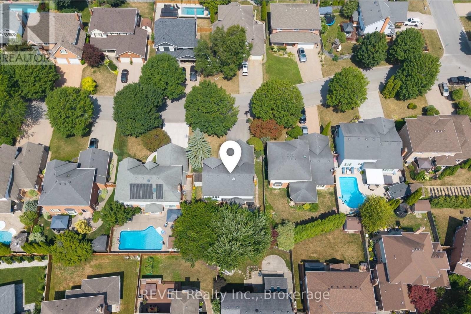 12 Arbour Glen Drive, St. Catharines (Grapeview), Ontario L2W 1B1 - Photo 48 - X12753142