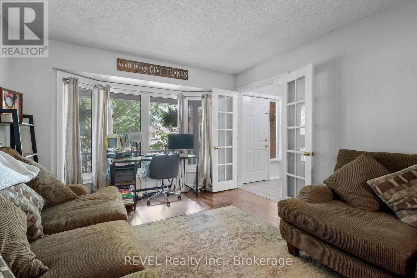 12 Arbour Glen Drive, St. Catharines (Grapeview), Ontario L2W 1B1 - Photo 8 - X12753142