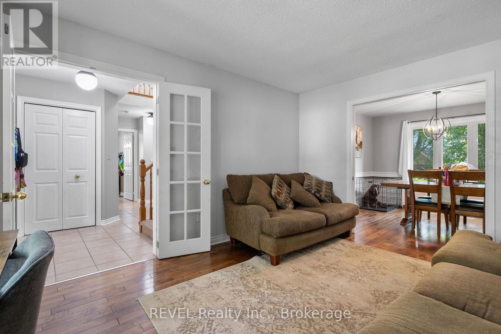 12 Arbour Glen Drive, St. Catharines (Grapeview), Ontario L2W 1B1 - Photo 9 - X12753142