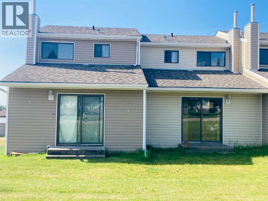 101 Assiniboine Drive, Swan Hills, Alberta  T0G 2C0 - Photo 2 - A2206711