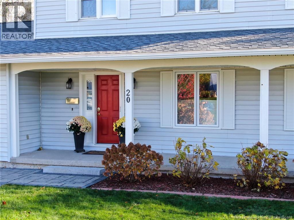 20 Gloucester Crescent, Fredericton, New Brunswick  E3B 6E6 - Photo 3 - NB133077