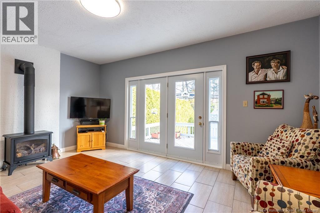 20 Gloucester Crescent, Fredericton, New Brunswick  E3B 6E6 - Photo 15 - NB133077