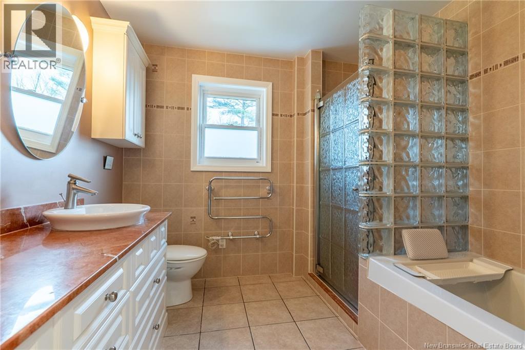 20 Gloucester Crescent, Fredericton, New Brunswick  E3B 6E6 - Photo 25 - NB133077
