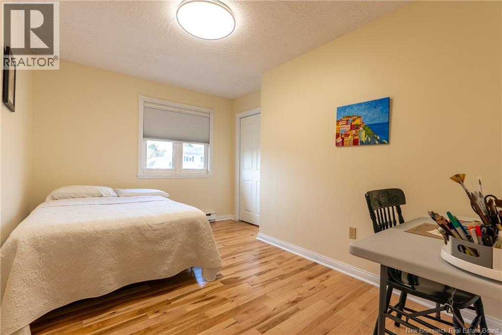 20 Gloucester Crescent, Fredericton, New Brunswick  E3B 6E6 - Photo 23 - NB133077