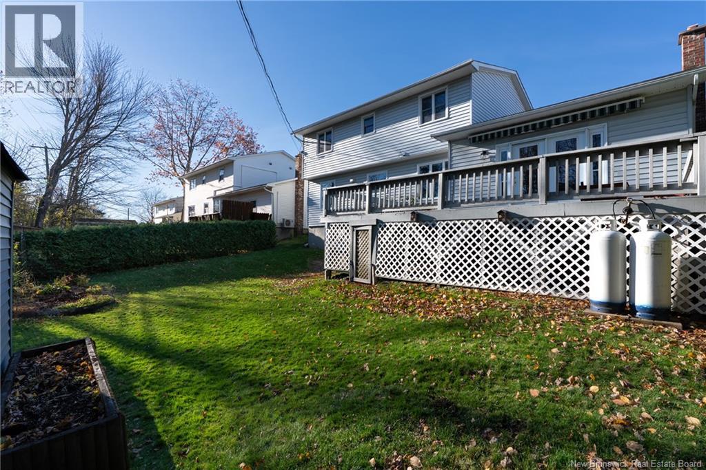 20 Gloucester Crescent, Fredericton, New Brunswick  E3B 6E6 - Photo 39 - NB133077
