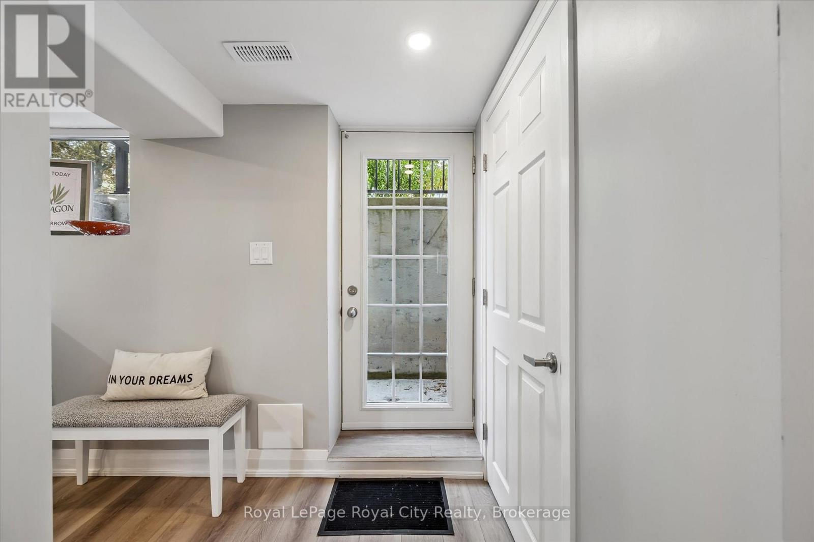 20 Highview Place, Guelph, Ontario  N1H 1M7 - Photo 21 - X12467555