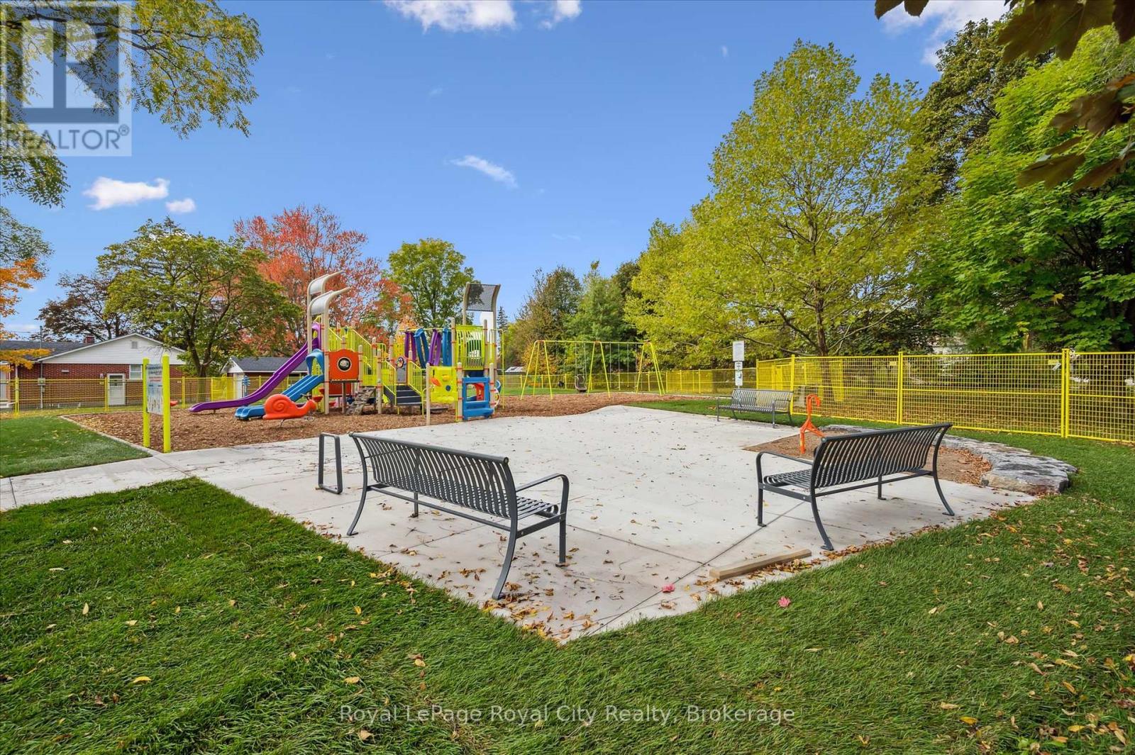 20 Highview Place, Guelph, Ontario  N1H 1M7 - Photo 38 - X12467555