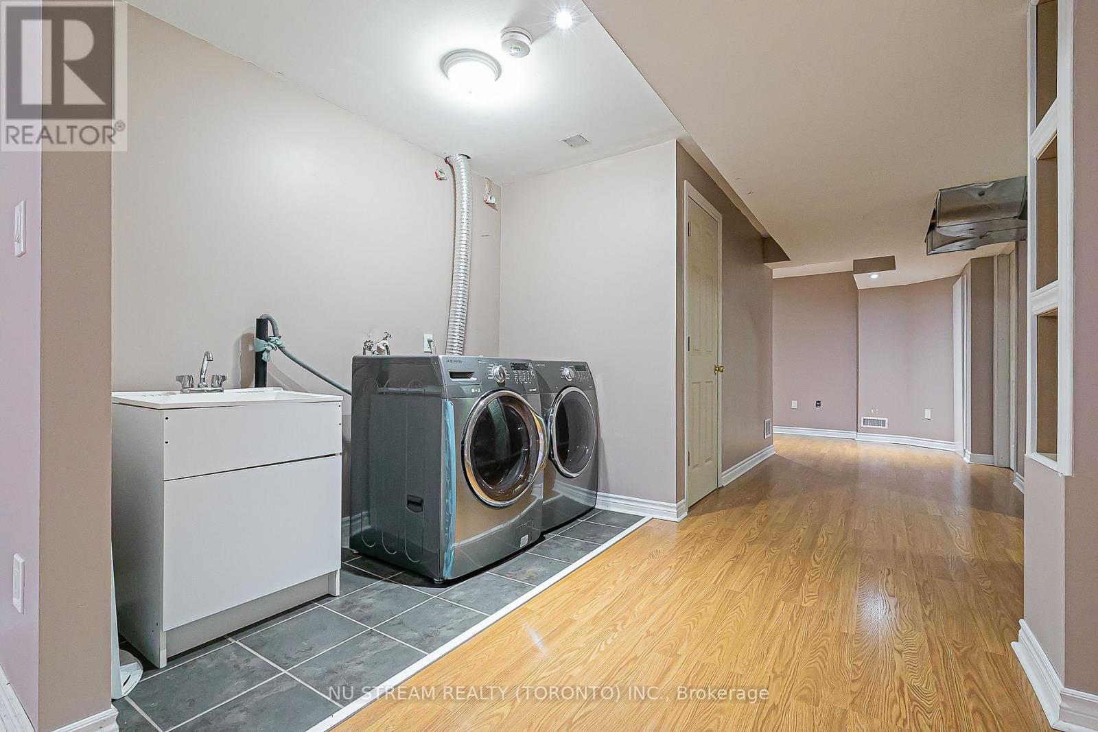 46 Country Glen Road, Markham, Ontario  L6B 1B5 - Photo 43 - N12742146