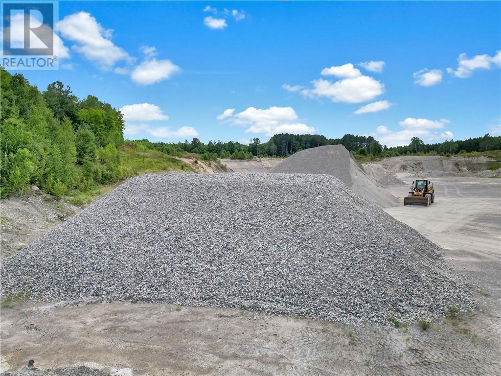 581 Hardwood Road, Mckerrow, Ontario  P0P 1M0 - Photo 7 - 2124153