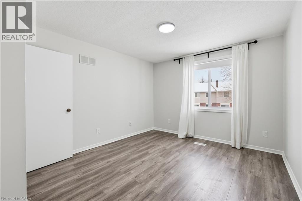 4194 Longmoor Drive Unit# 9, Burlington, Ontario  L7L 5E3 - Photo 21 - 40799896