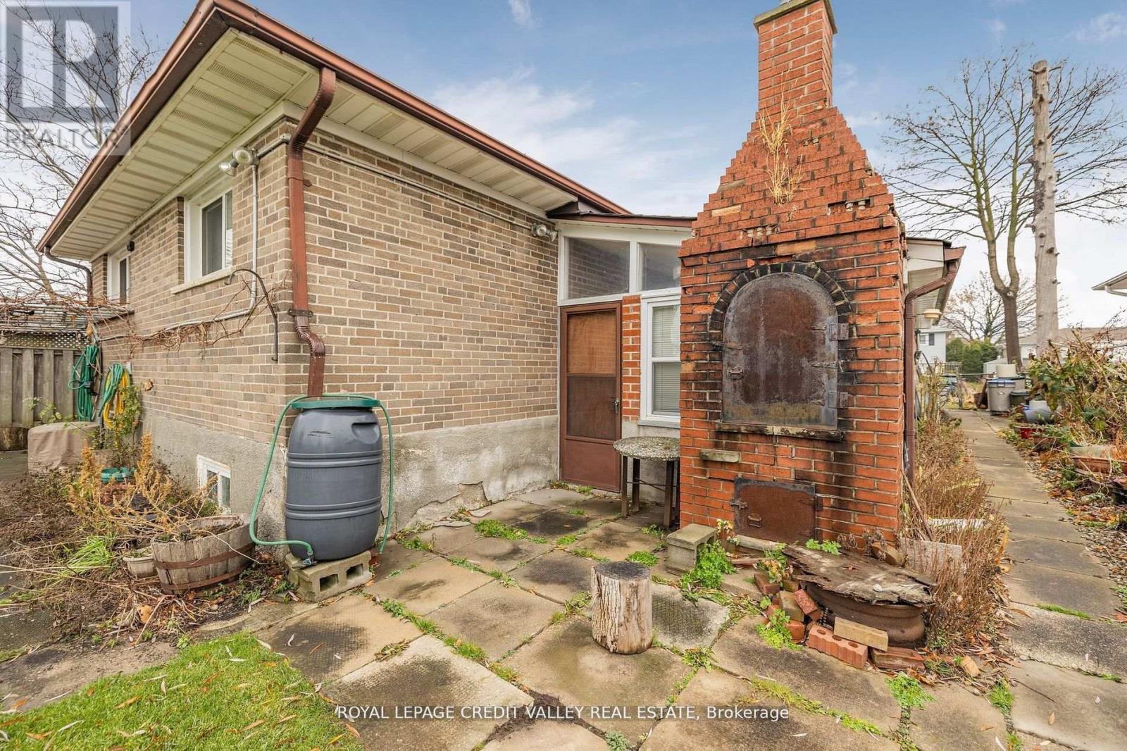 82 Terra Cotta Crescent, Brampton, Ontario  L6W 1C1 - Photo 37 - W12197812